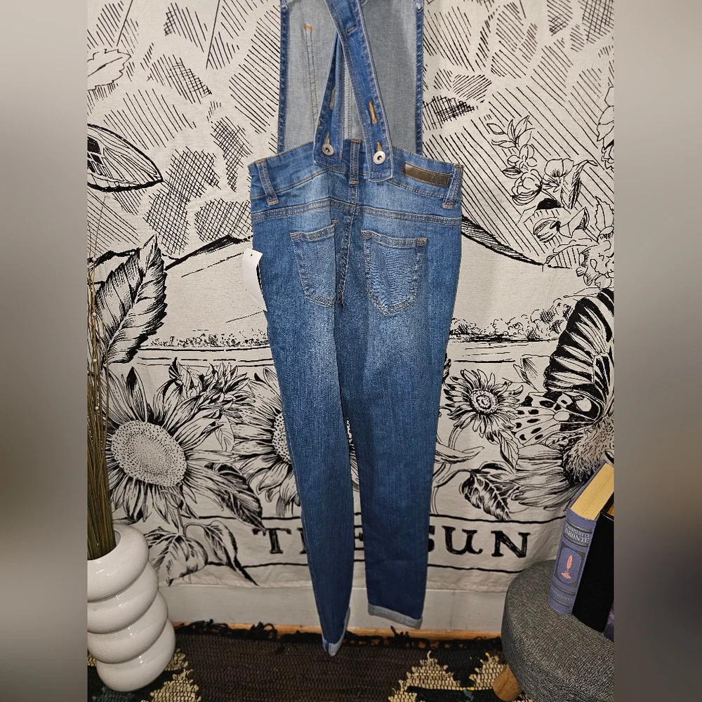 NWT Dollhouse Sz 0 Blue Denim Rolled Cuff Overalls